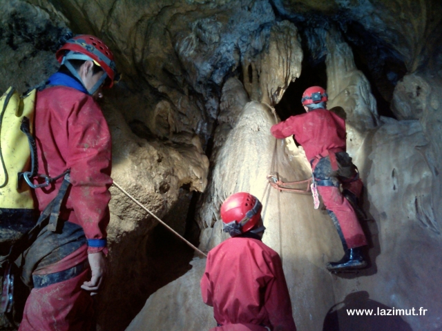  Espeleología cerca de Lyon 