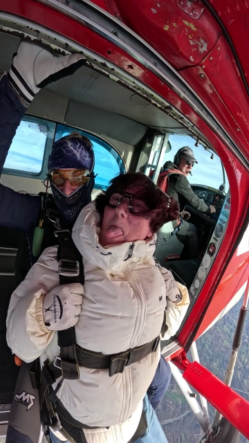 Opinión de BROSSEAU sobre Salto en paracaídas en Cahors + vídeo - Oferta de otoño