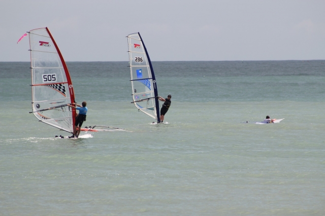 Tabla de windsurf Oleron.JPG 