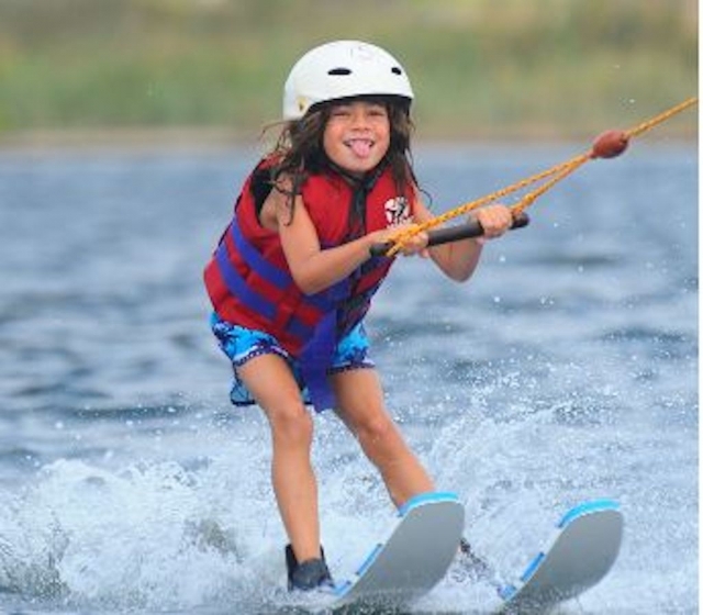  Descubrimiento del esquí acuático 