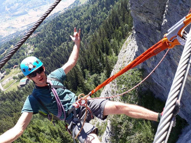  Aventura duranle la escalada 