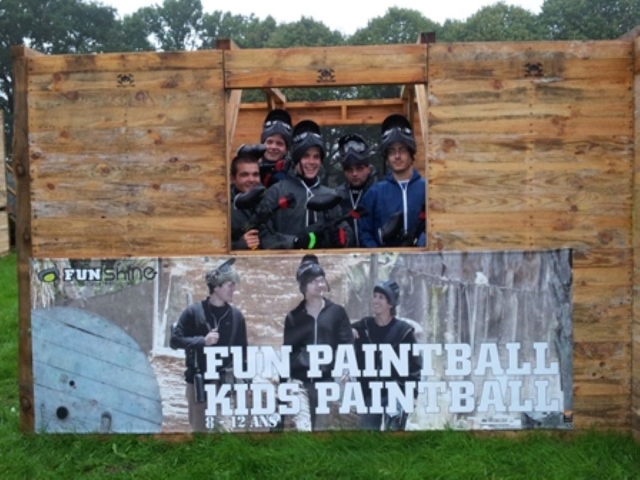  Pasa su cumpleaños con nosotros duranle una partida de gotcha 