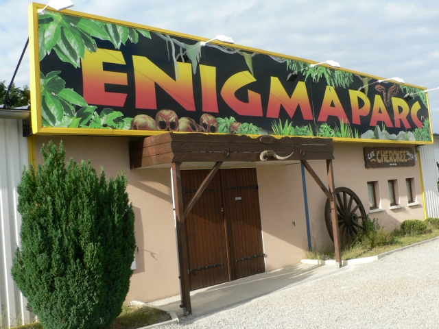  Entrada al parque Enigmaparc 