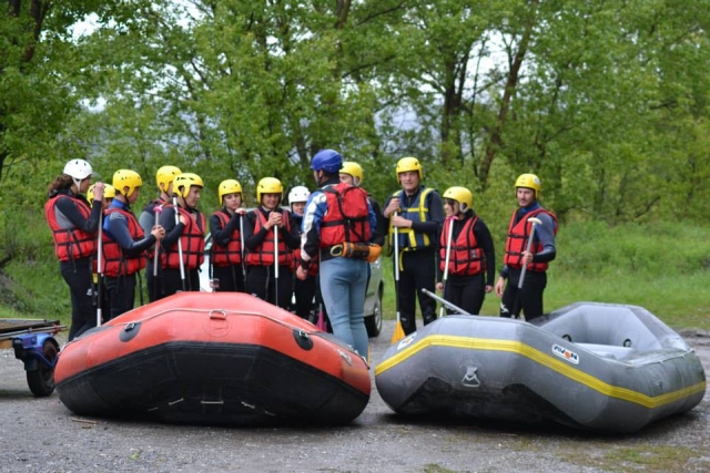  Briefing con el descenso de rafting