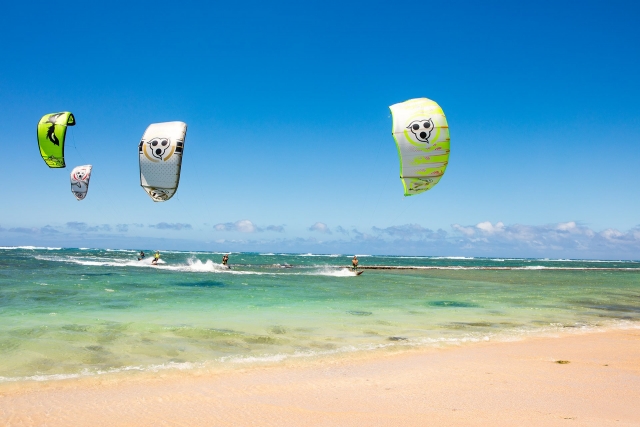  Sesión colectiva de kitesurf 