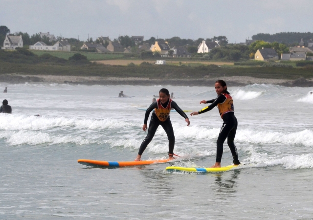  Escuela de surf entre Roscoff y Plouescat
