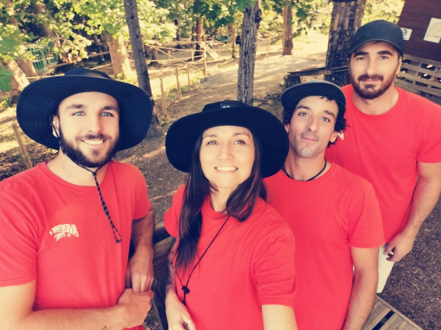  ¡Nuestro ardienle equipo! 