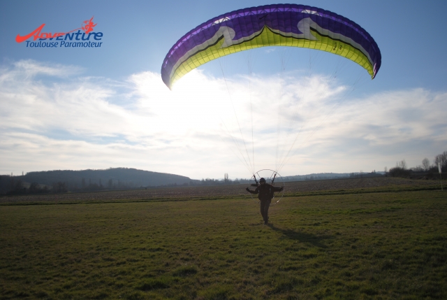 Entrenamiento en paramotor en tierra - 999 - Zona de despegue 