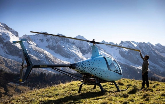  Admire los paisajes de Saboya en helicóptero 