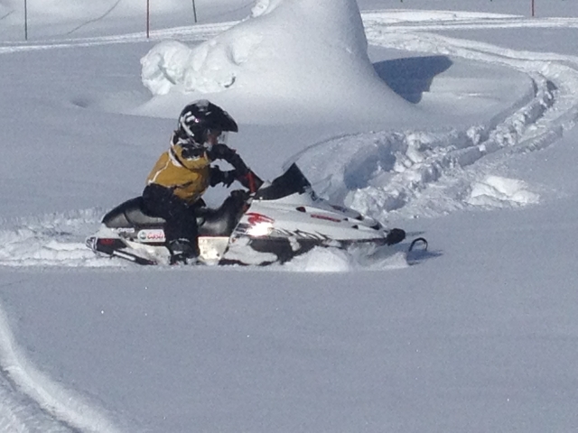  Moto de nieve para niños Courchevel 