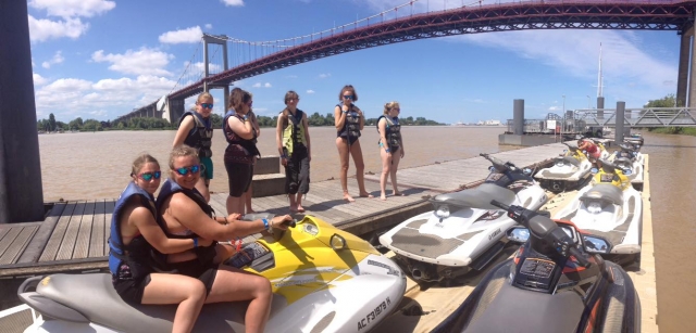  Preparadas para la iniciación en jet ski cerca de Burdeos 