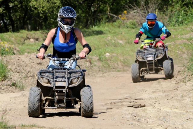  Realiza una excursión en cuatrimoto y prueba la velocidad 