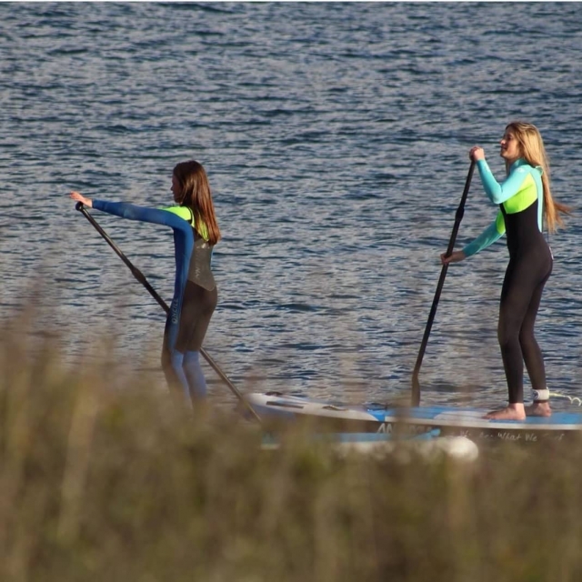  Haga SUP en el mar en Bretaña