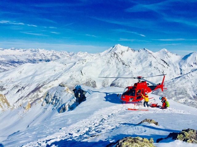  Sobrevuele los Alpes - 999 - Pilotos experimentados y acostumbrados a las condiciones climáticas de los Alpes.