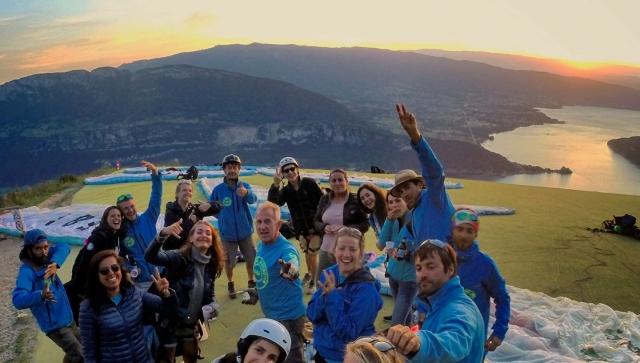  El equipo de FBI Paragliding 