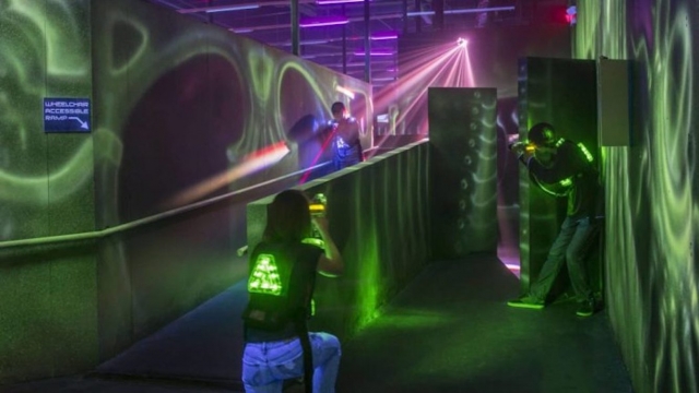  Sala interior de Laser Tag