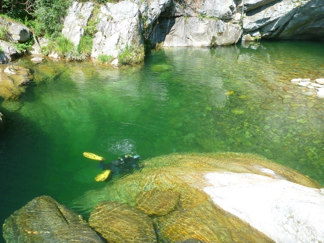  Excelenle buceo en ríos 