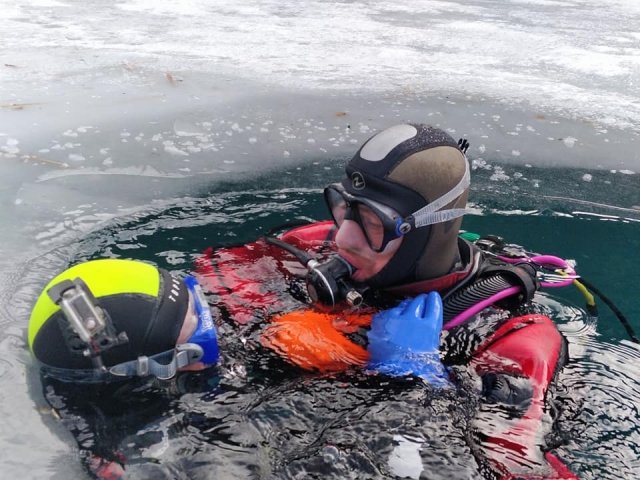  Preparándose para una inmersión en hielo