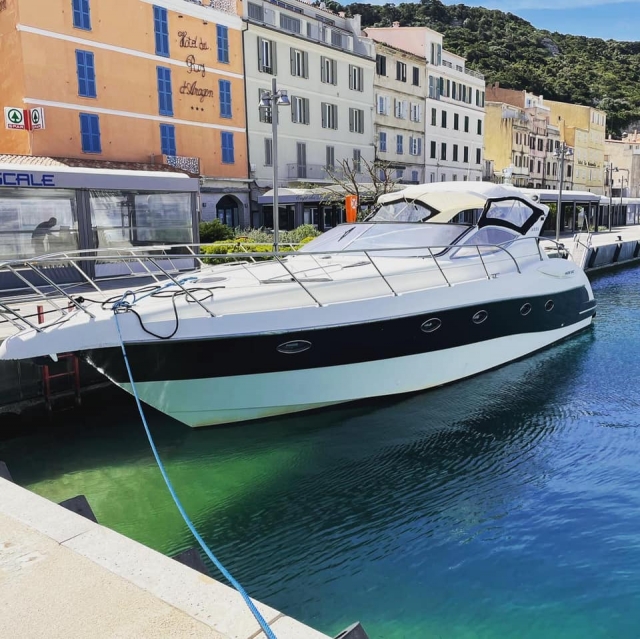  Puerto deportivo de Porto-Vecchio 