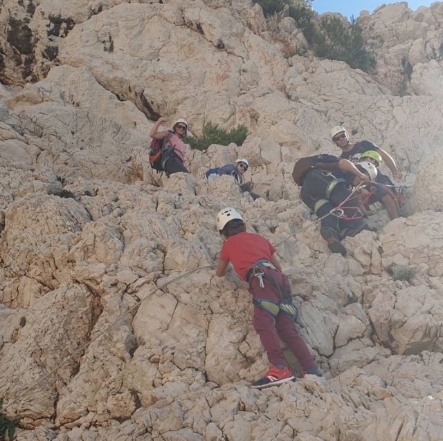  Aventureros en plena actividad 