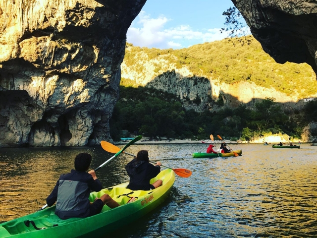  Piragüismo en las gargantas de Ardèche 