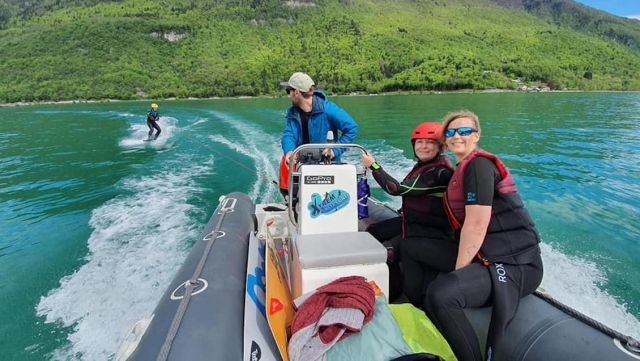  Renta de barcos para wakeboard 