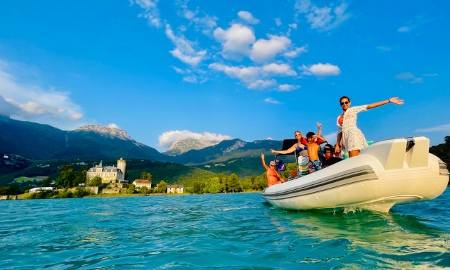  Recuerdos en el lago de Annecy a bordo de un barco
