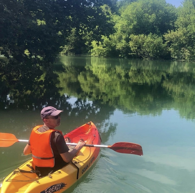  Viaje tranquilo en kayak 