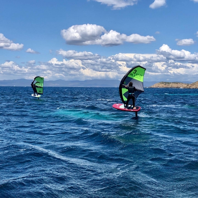  Sesiones simultáneas de vuelo sin motor 