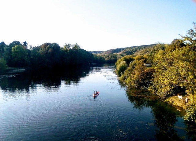  Paseo en canoa por el Yonne 