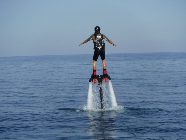  Volar fuera del agua 