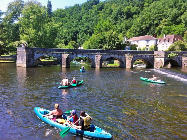  Descenso del Dronne en canoa 