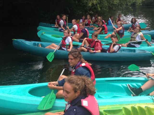  Kayak en grupo 
