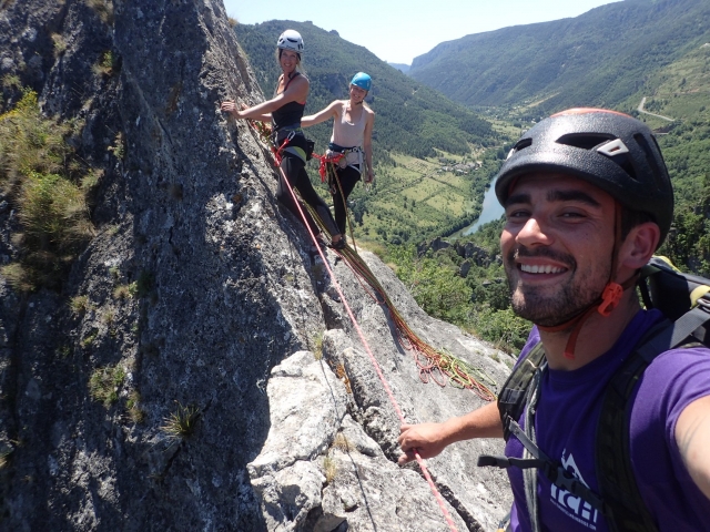  Nuestro instructor Tristan se ocupa de usted 