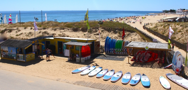  Base de windsurf en Tranche sur mer 