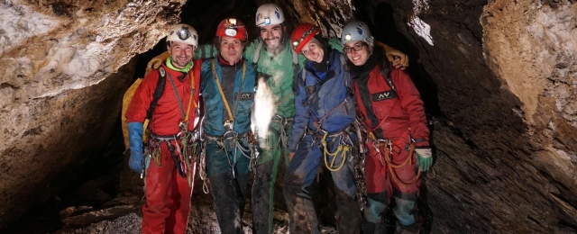  Espeleología en las cueva 