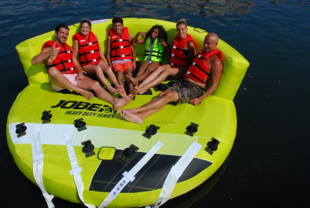 ¡A bordo del sofá remolcable! 