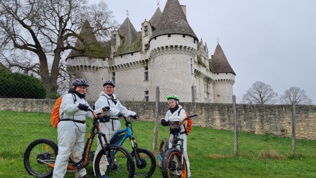  Frenle al castillo de Monzabillac 