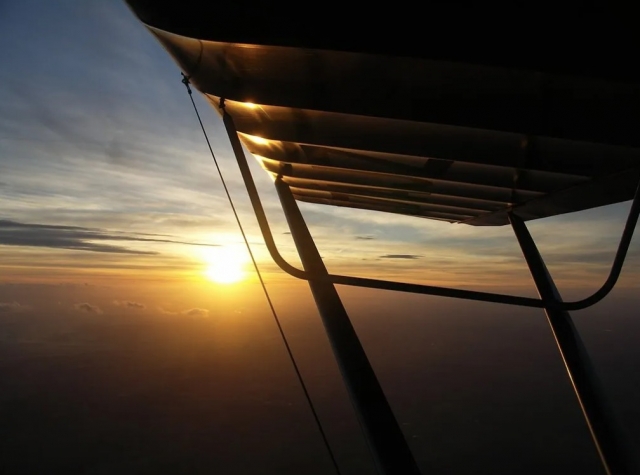 Vuelo al atardecer 
