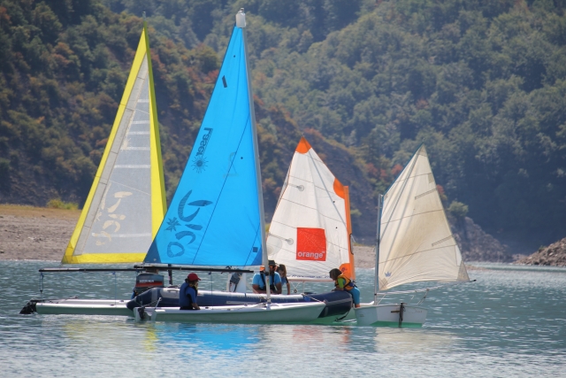 Renta de barcos en Mayres-Savel 