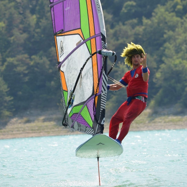  Windsurf en el lago Monteynard 