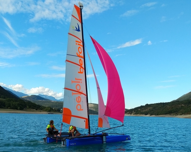  Clases de catamarán