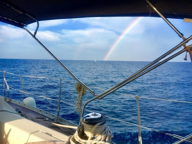  Navegación bajo el arco iris 