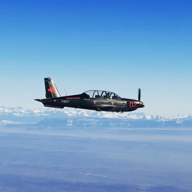  Vuelo de aviación militar 