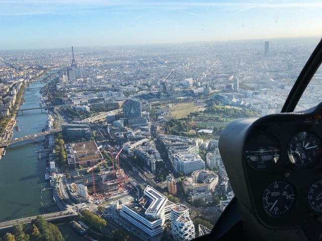  Vuelo en helicóptero sobre París 