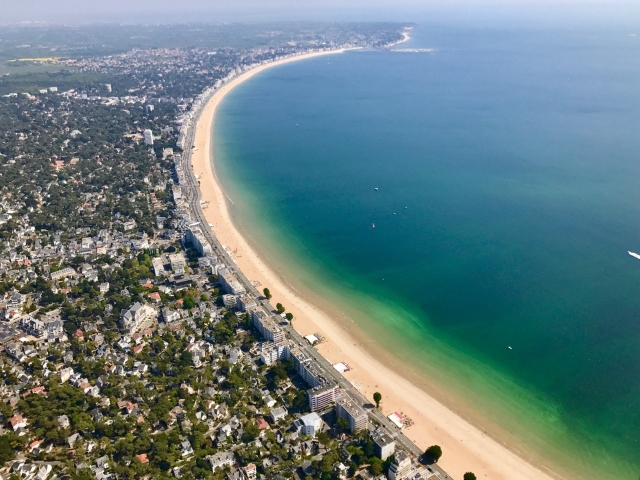  Vuelo sobre la costa atlántica