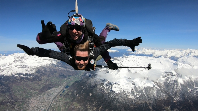 Salto en paracaídas sobre el Mont Blanc