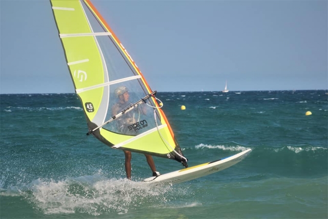  Renta de windsurf 