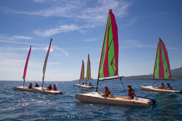  Sortie en groupe à bord de catamarans 