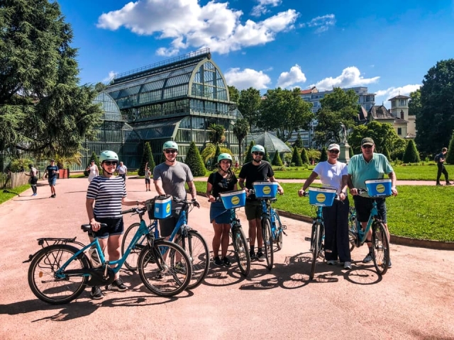  Group Aboard Mountain Bike 